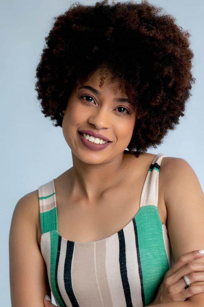 Cabelo Afro-Brasileiro: Entre a Resistência e o Empoderamento