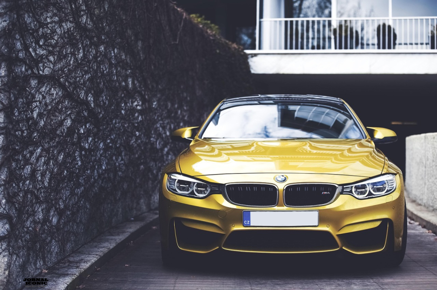  Luxo sobre Rodas: Quando o Lifestyle Encontra os Carros de Primeira Linha