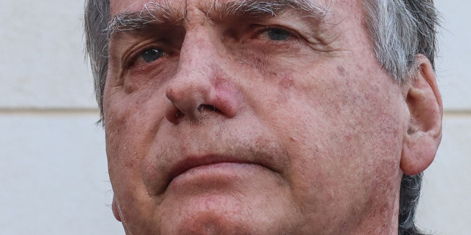 Entenda os motivos para decretação de cautelares contra Bolsonaro