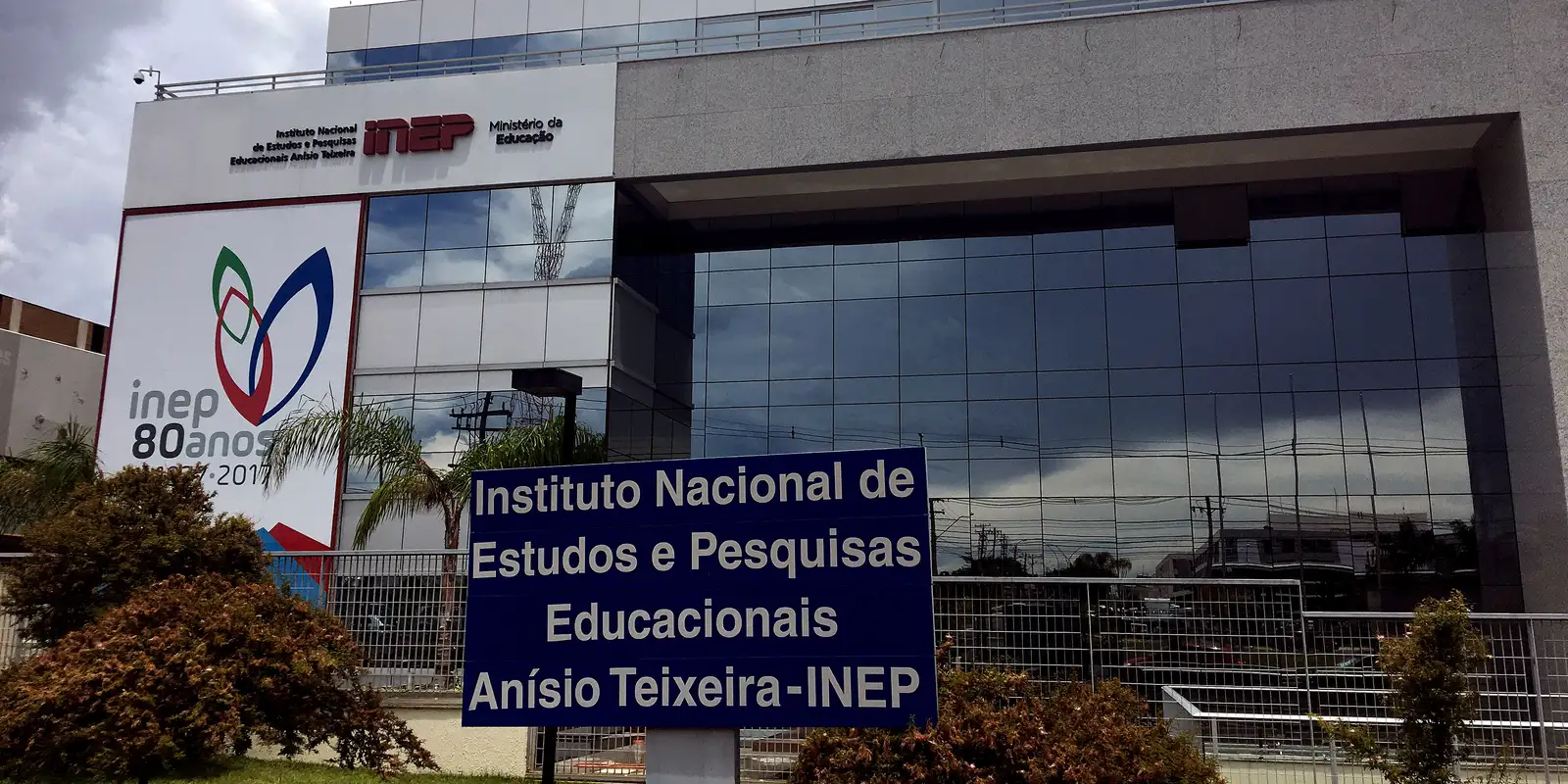 Inep seleciona professores para elaborar e revisar o Encceja